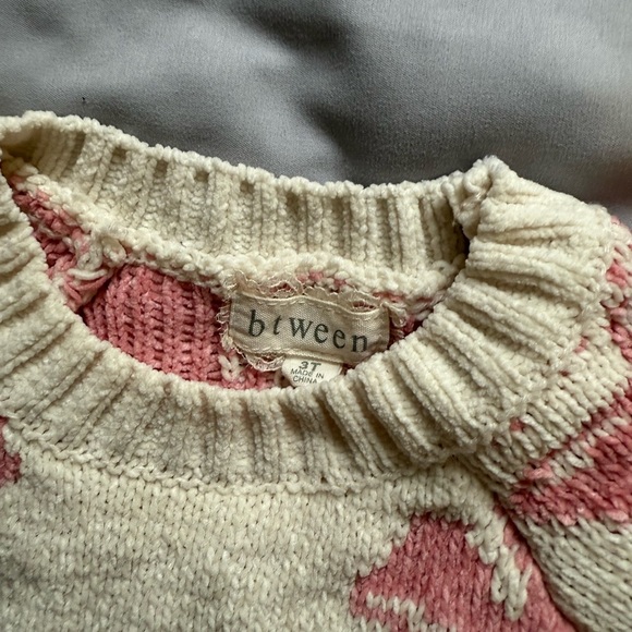 btween Pink and Cream Bow Crew Neck Sweater Size 3T - Picture 3 of 3